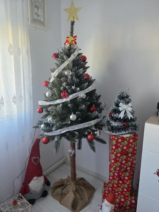 Vand brad  nou are 180 este superb din greșeală  am comandat 2