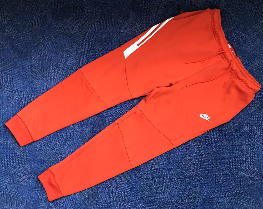 NIKE Tech Fleece Jogger ОРИГИНАЛНО мъжко долнище - M