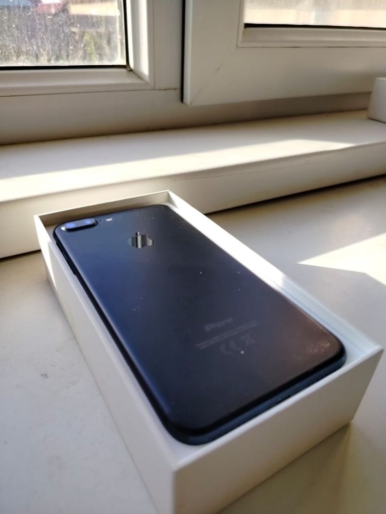 iPhone 7 plus 2018 в идеальном состоянии без торга