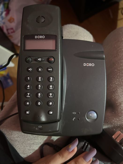 Vand telefon fix pentru firme