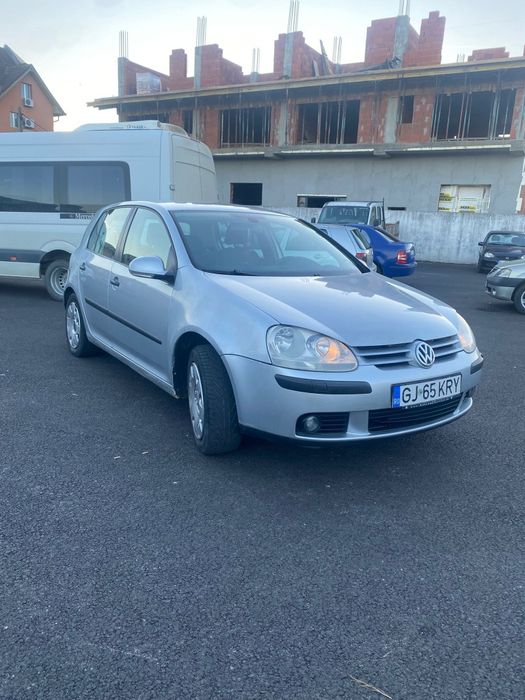Vând Volkswagen golf 5 1.9 tdi