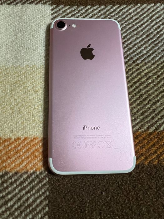 iPhone 7-128GB мод:А1778,Pink,зарядно