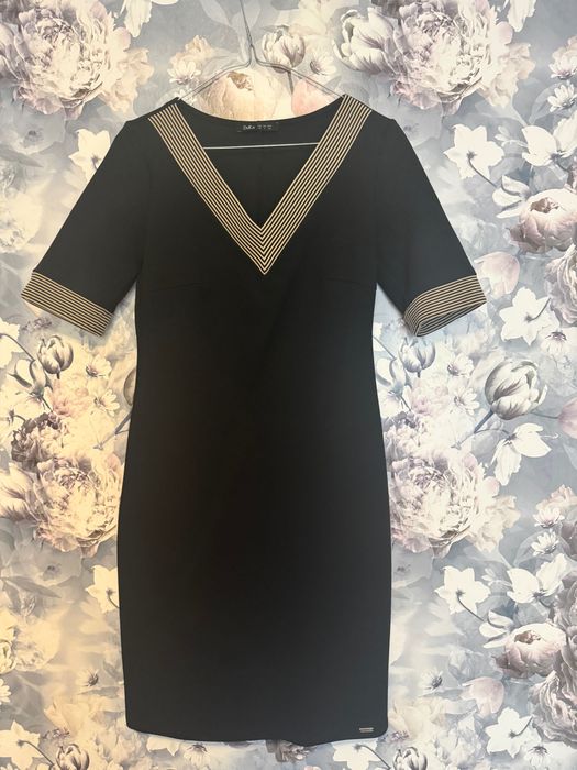 Елегантна рокля Dika