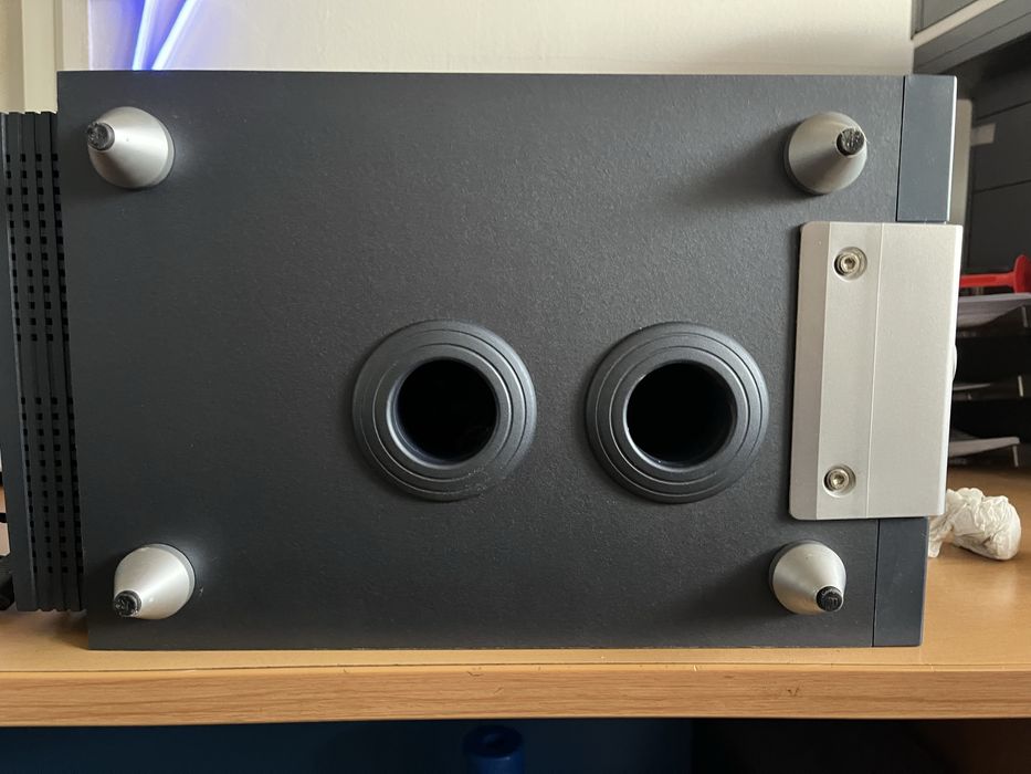 Суббуфер с пет сателита Samsung