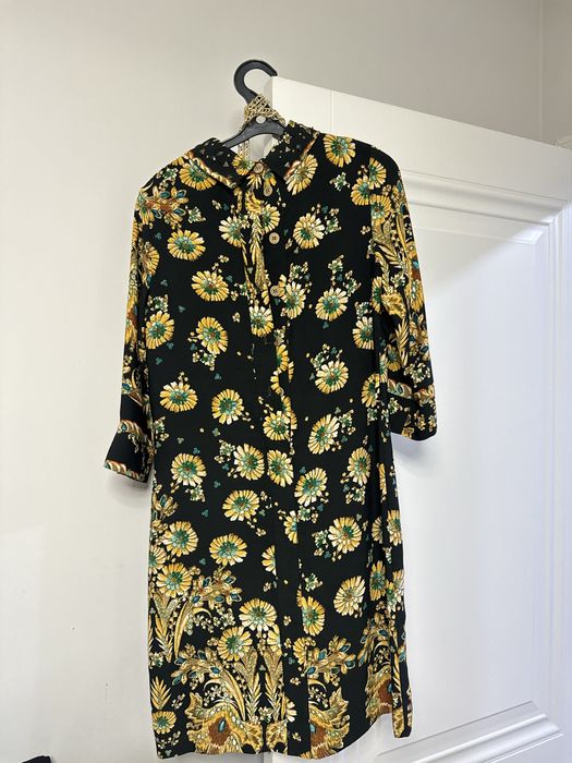 Красивое платье цветочный