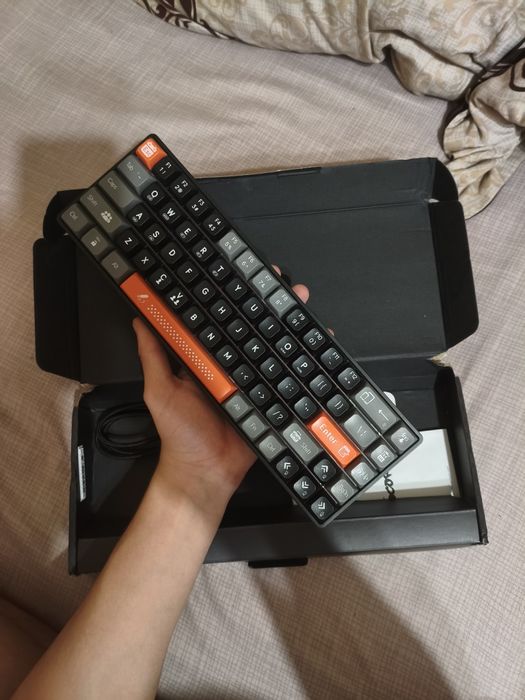 tastatura Scorpion kg902 60%