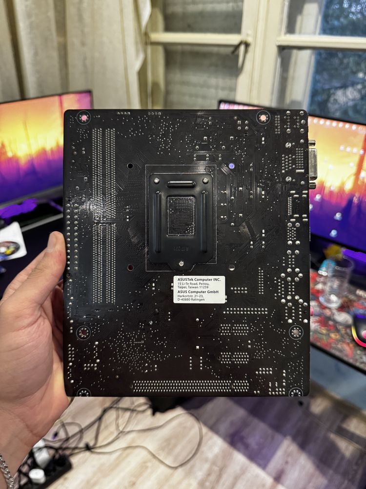 Дънна платка ASUS H110M-R – Идеална за бюджетен билд!