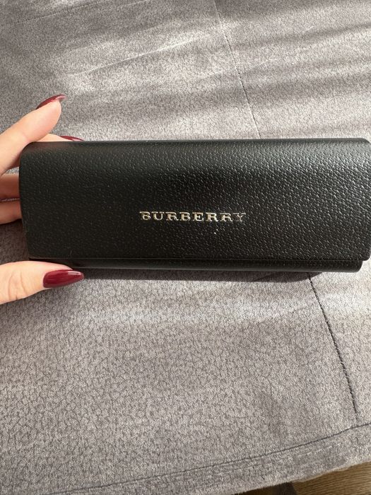 Слънчеви очила Gucci и Burberry
