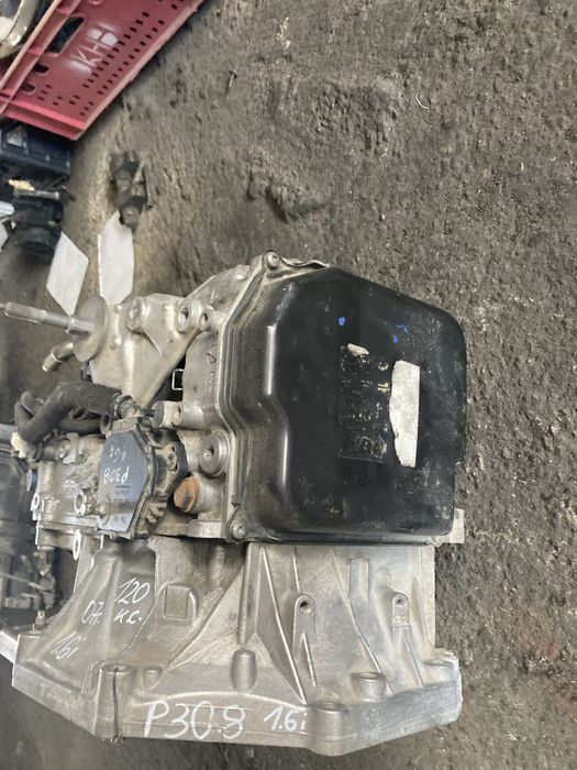 Peugeot 308 1.6 i 120кс 2007 година avtomat Скоростна кутия с хидро