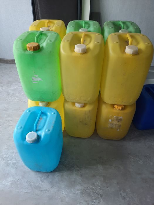 Пластиковые канистры 30литров