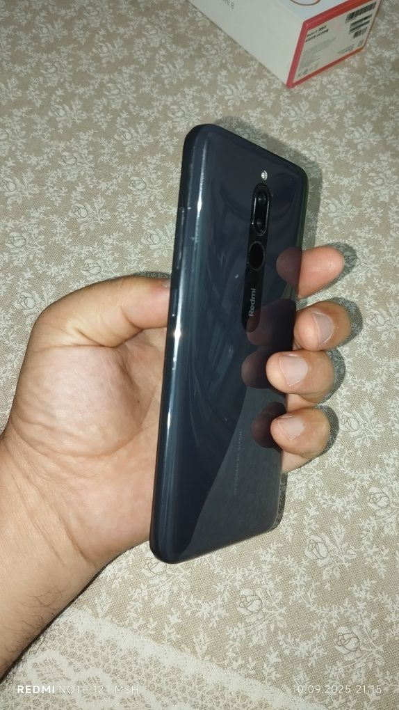 Redmi 8  4/64 в отличном состоянии