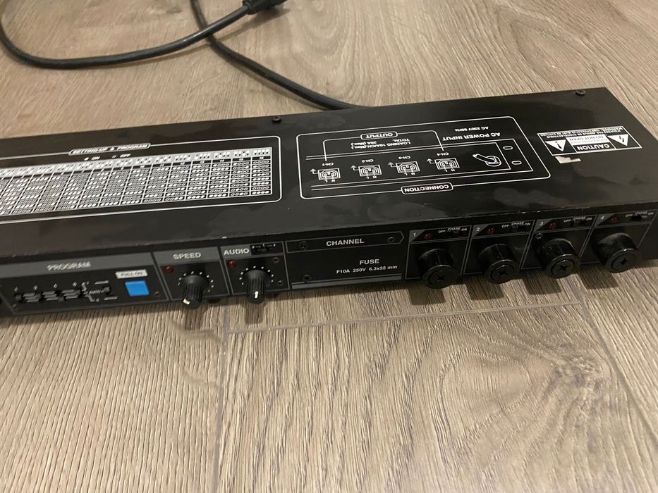 Цветомузикален ефект - American DJ A410