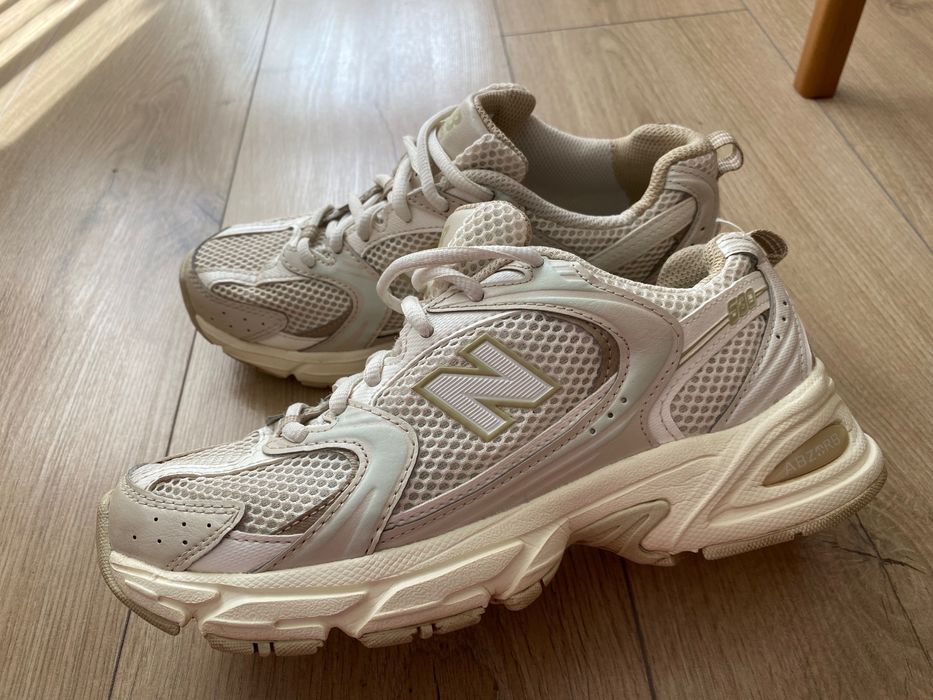 New Balance 530.