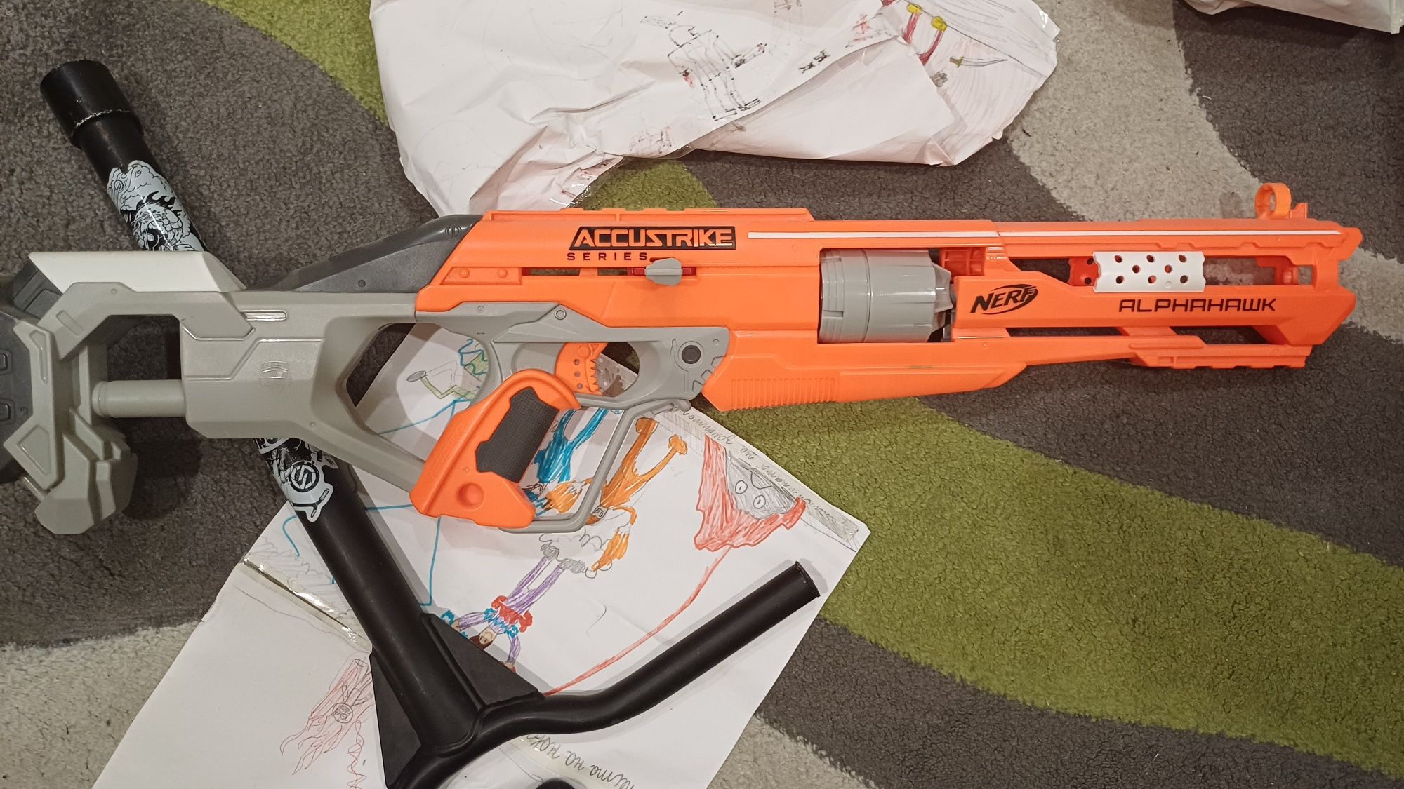 Nerf Бластери и аксесоари