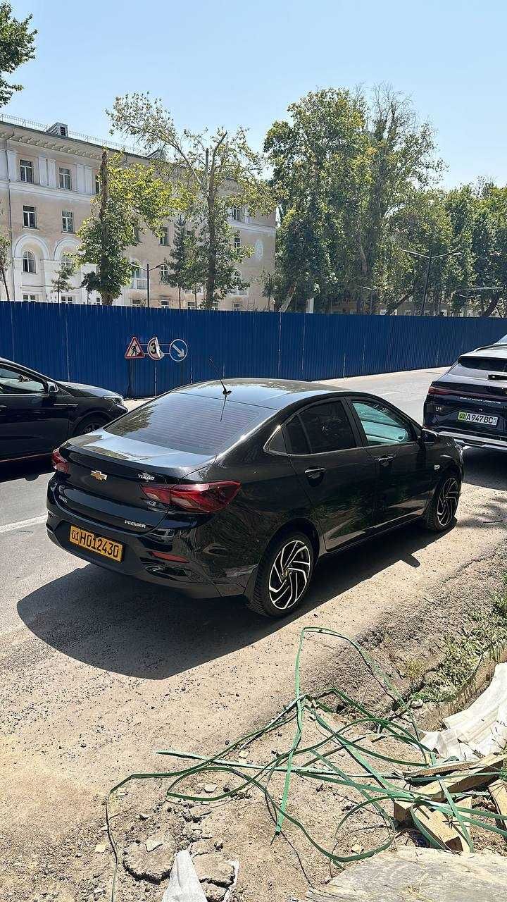 Chevrolet Onix Premier