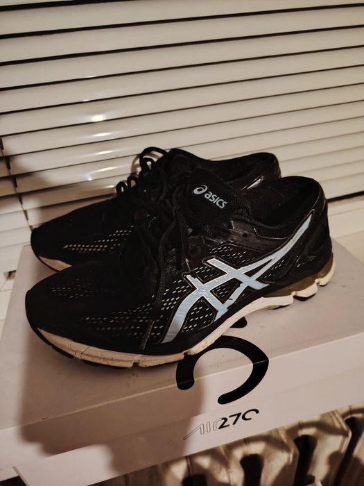 Спортни маратонки ASICS много запазени  размер на стелката 25,5 см