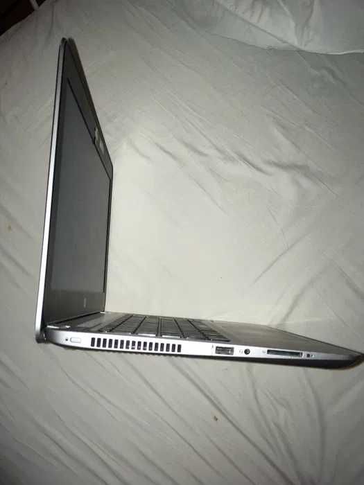 Laptop Hp 430, cpu i7-g7, 8gb, ssd 256 gb; MONITOR 13,3"; Cod: Y7Z58EA