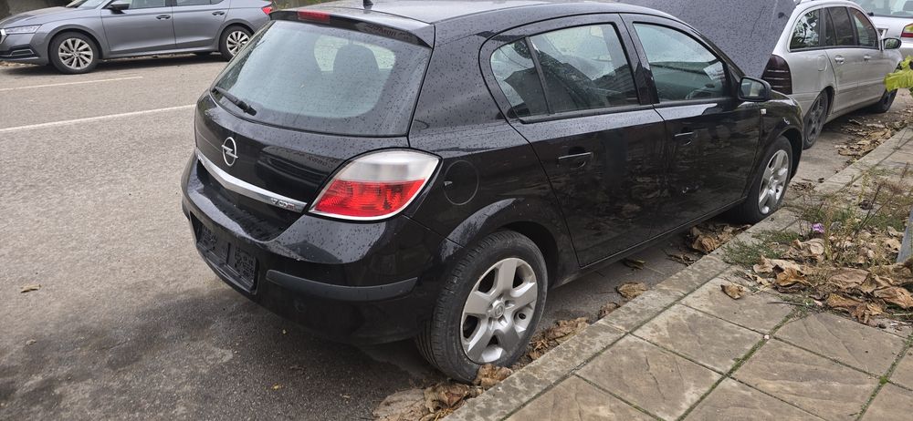 Opel Astra H на части 1.7 101 коня