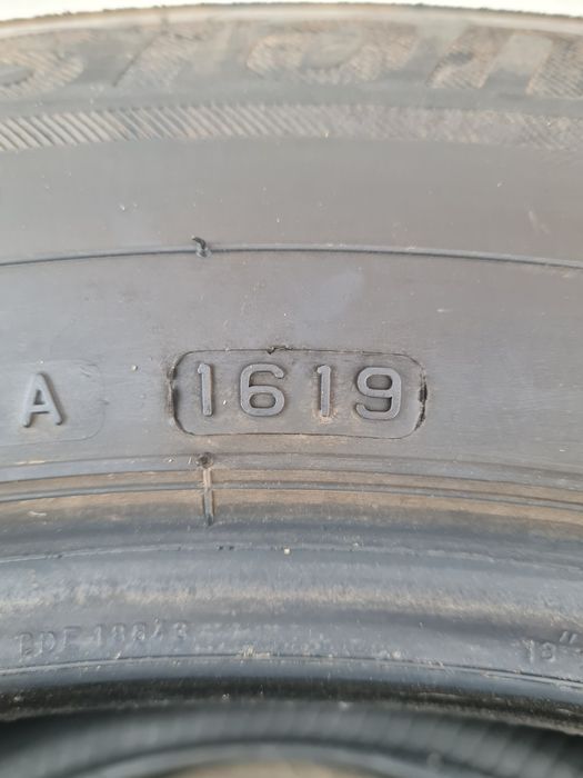 Зимни гуми 2 броя BRIDGESTONE Blizzak LM80 235 60 R18 дот 1619