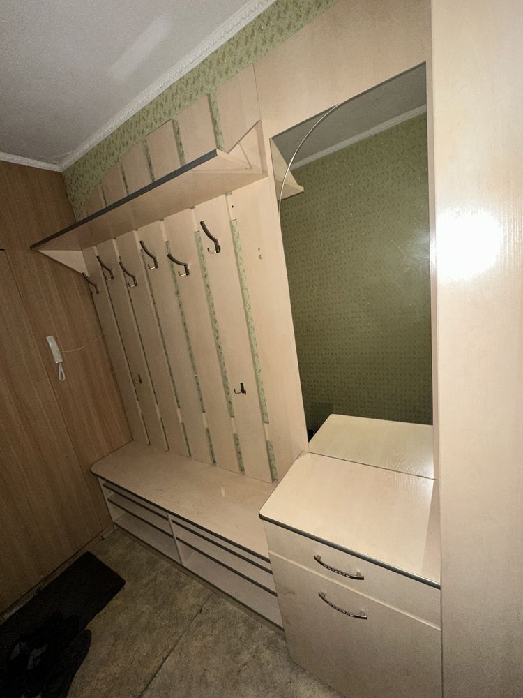Продам шкаф