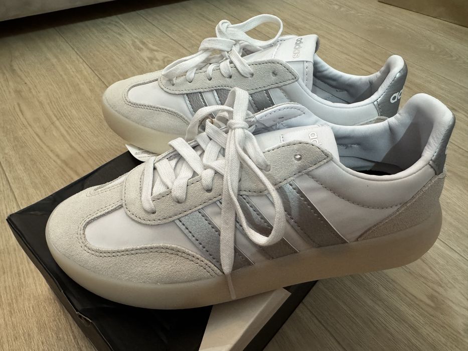 Кроссовки adidas оригинал