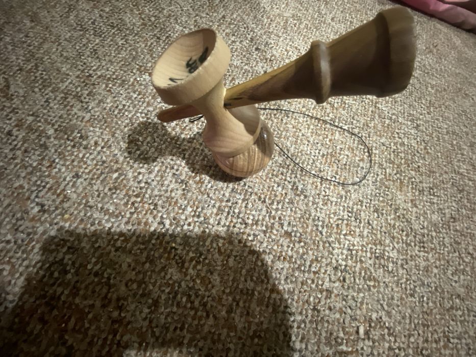 Vand kendama stare buna schimb sau bani nu am whatsapp