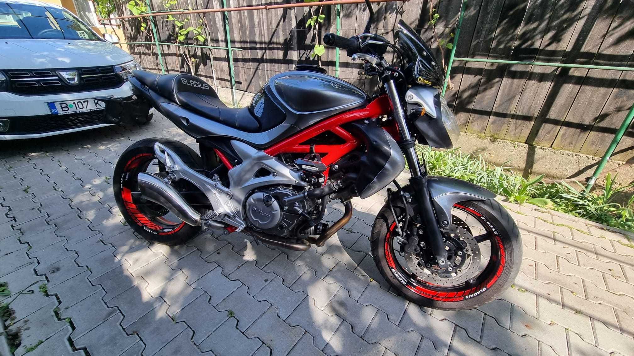 Suzuki Gladius 650