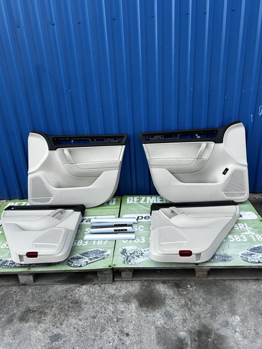 Fețe de ușă interior față și spate  Volkswagen Touareg 7 P