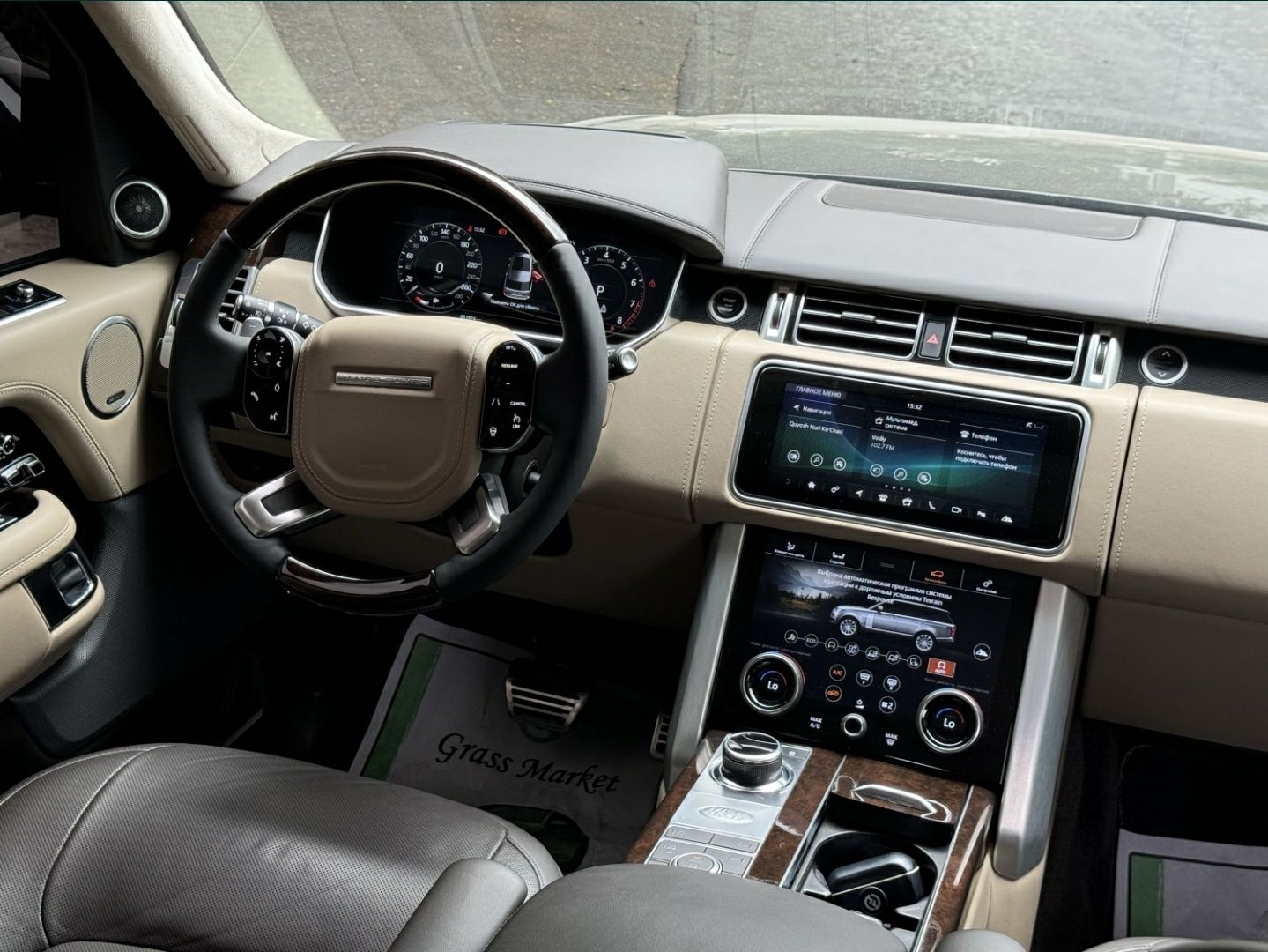 Land Rover Vogue Autobiography P525