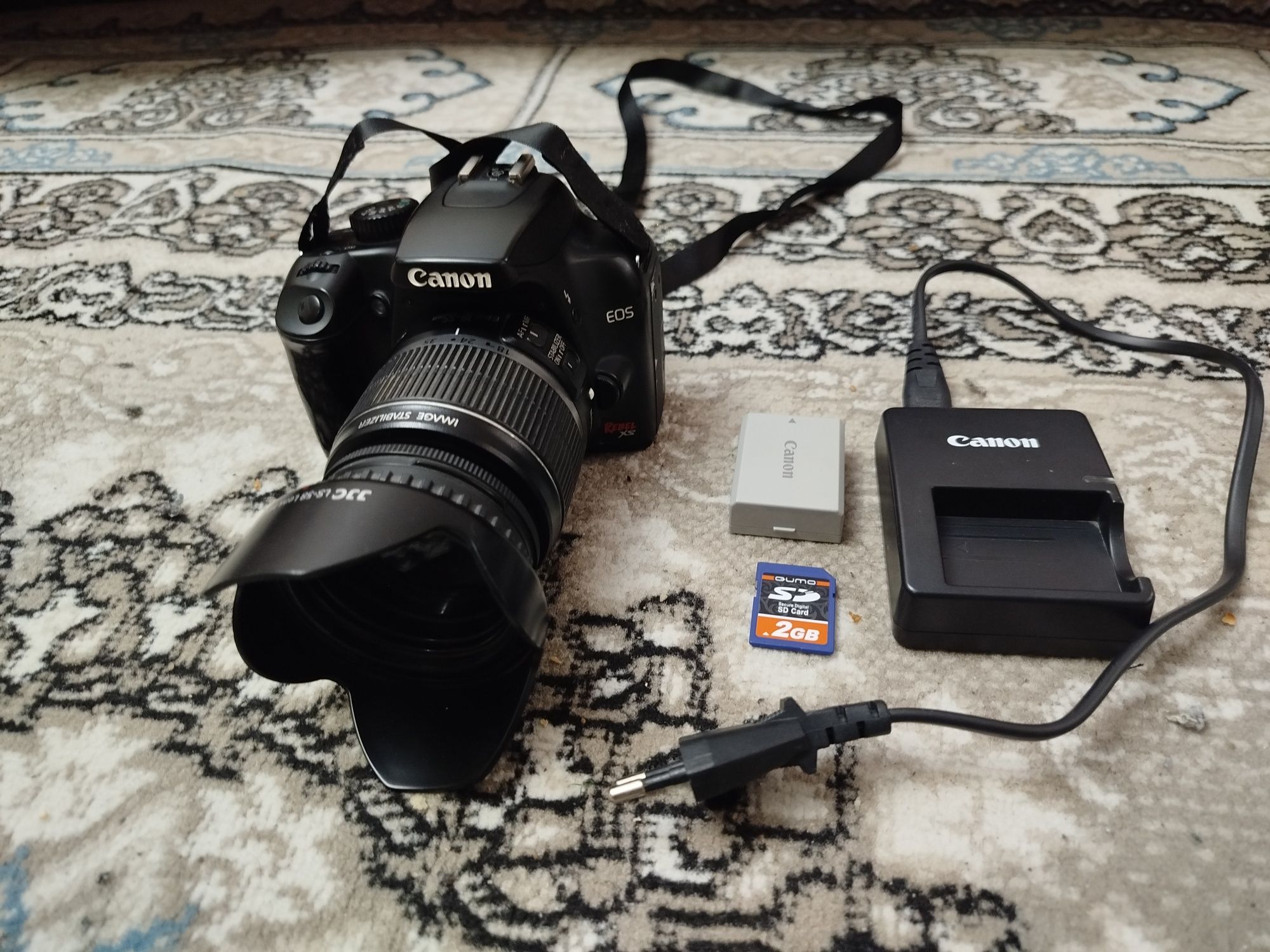 Фотоаппарат Canon Rebel Xs