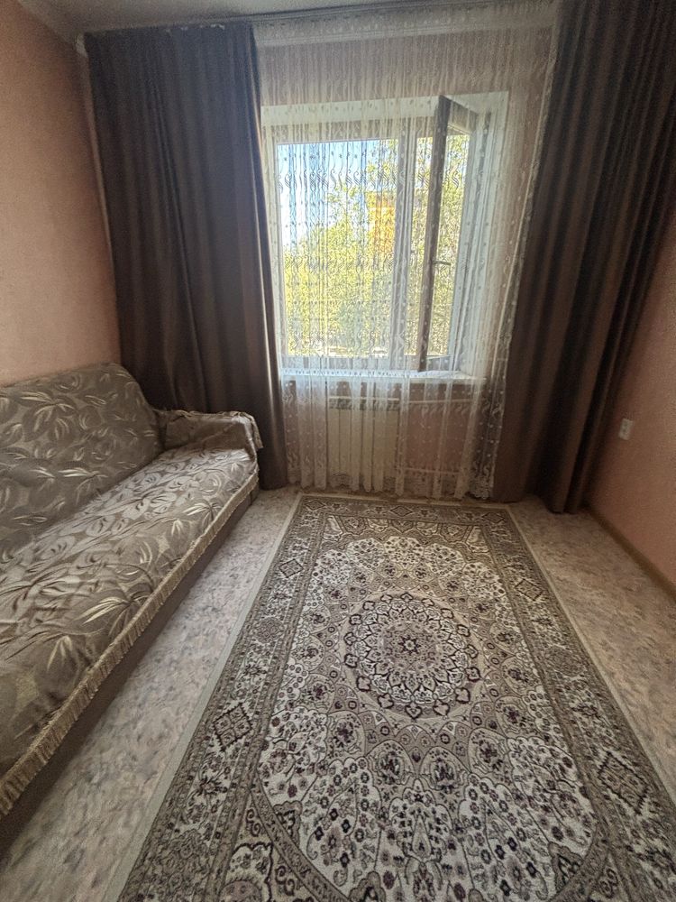 Продам 3 комнатную квартиру в 11 мкр