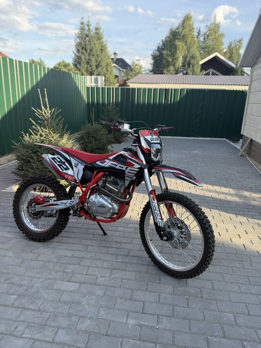 Продам отличный эндуро мотоцикл !!