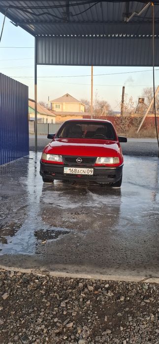 Продам опель вектра А 2.0