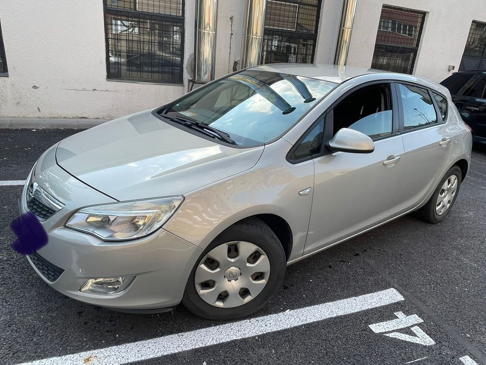 Opel astra j euro 5