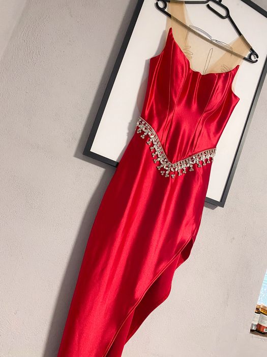 Rochie eleganta noua