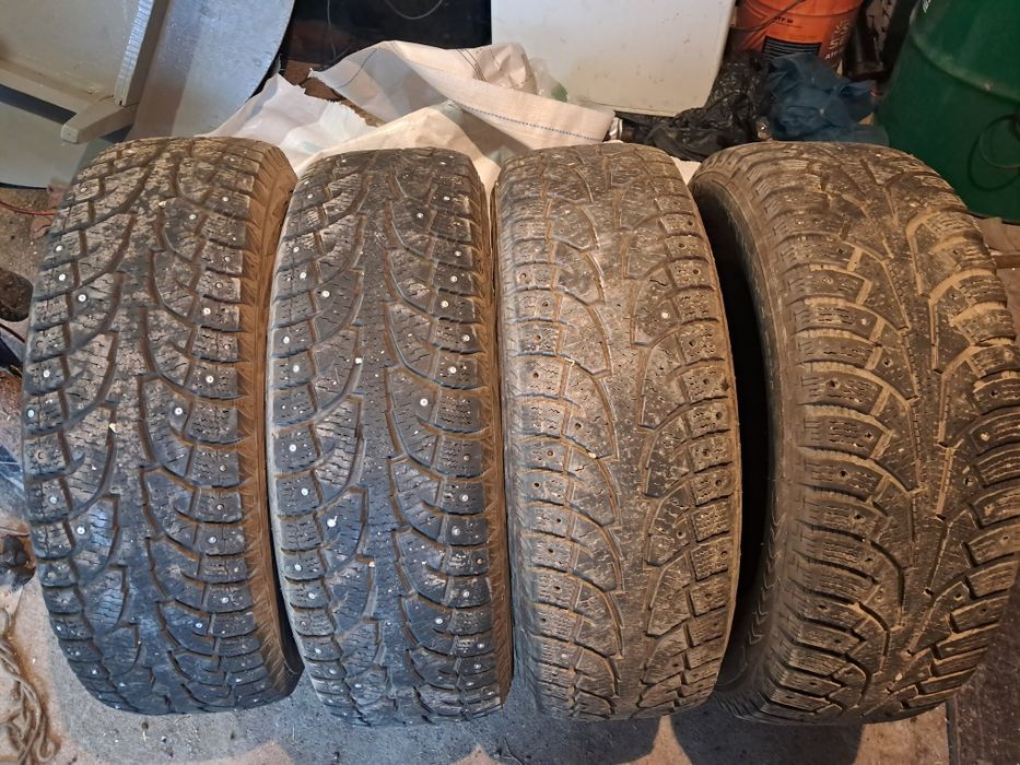 Продаю колесо комплект