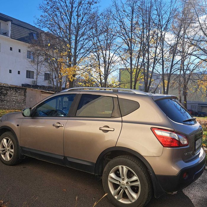 Nissan Qashqai  2012