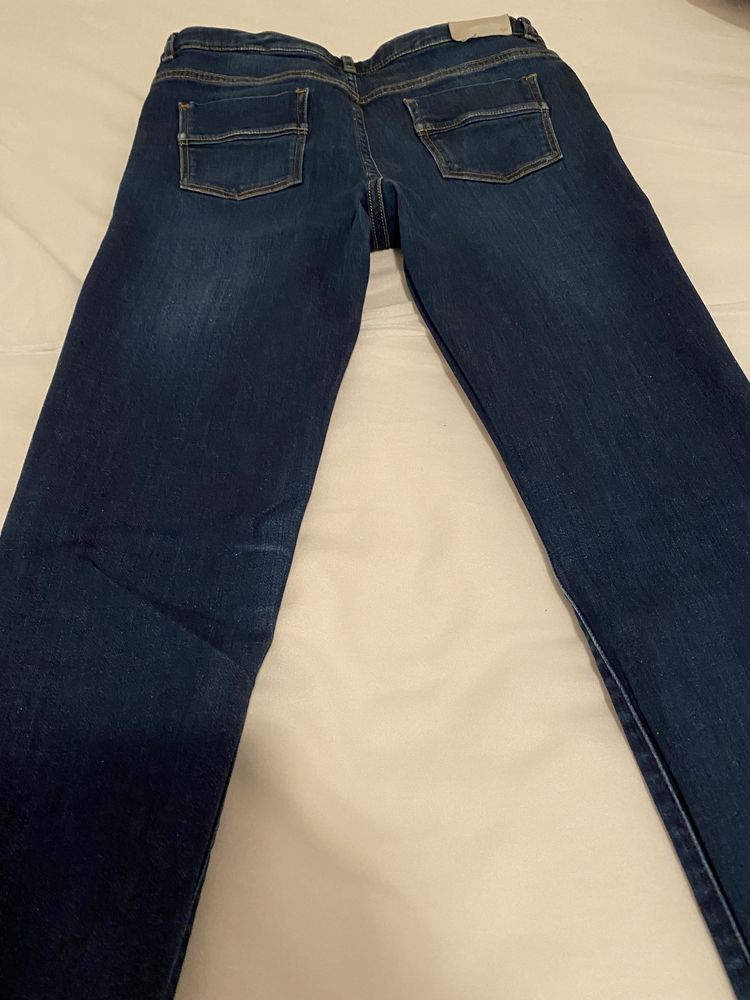 Vând jeans Massimo Dutti de fată 13-14 ani