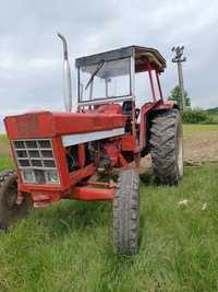 Vând tractor internațional