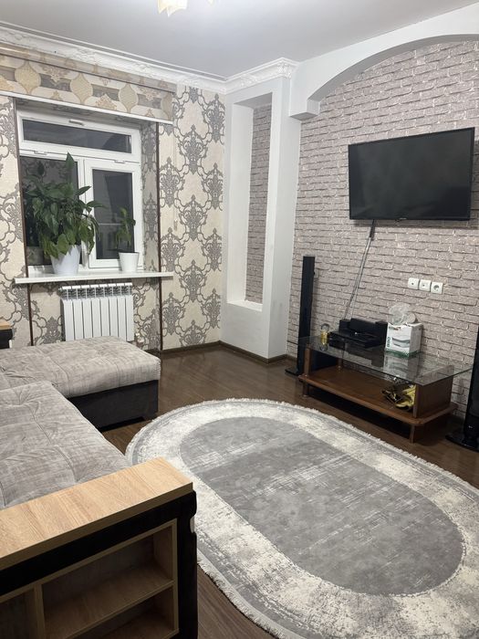 Срочно продается квартира в Янгихаётском районе 9 худуд