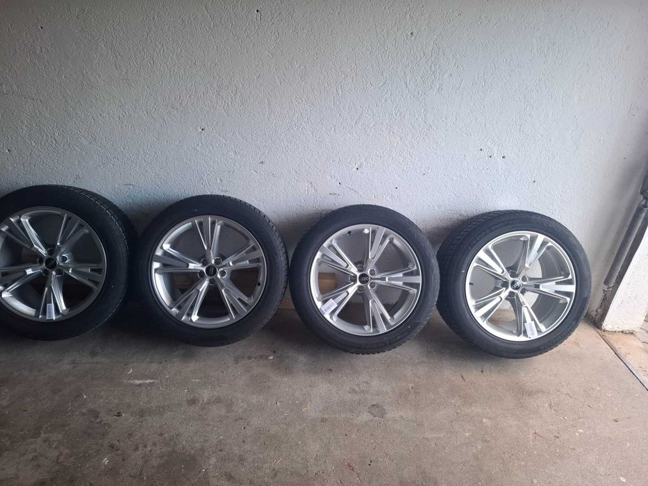 NOU Jante Aliaj Originale Audi 21 Zoll cu cauciucuri de iarna Hankook