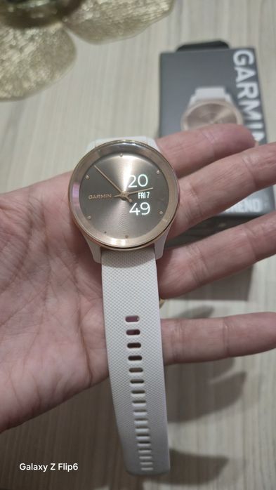 Garmin vivomove trend
