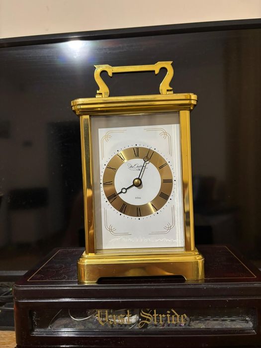 Каретные часы США