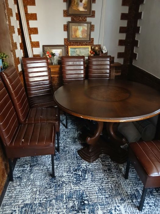 Кухонный стол стулья