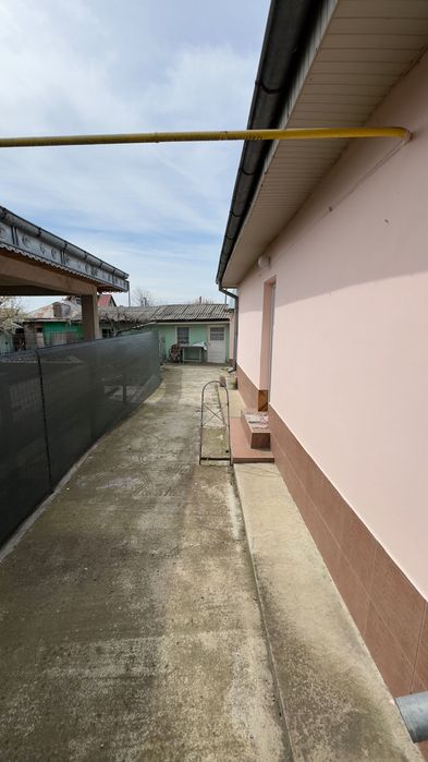 Vand casa + teren in Targu Frumos