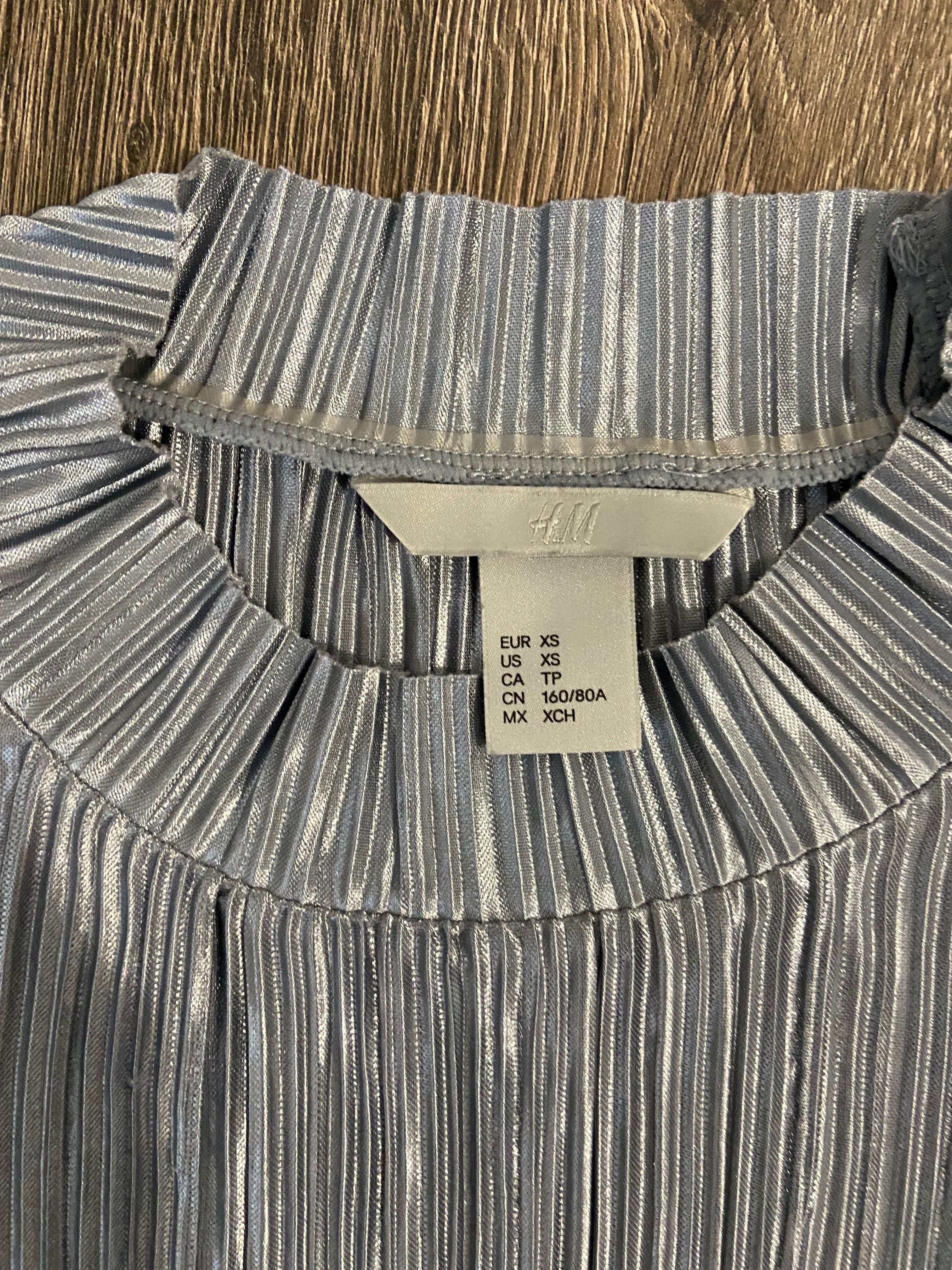 Bluza dama H&M argintie cu striatii