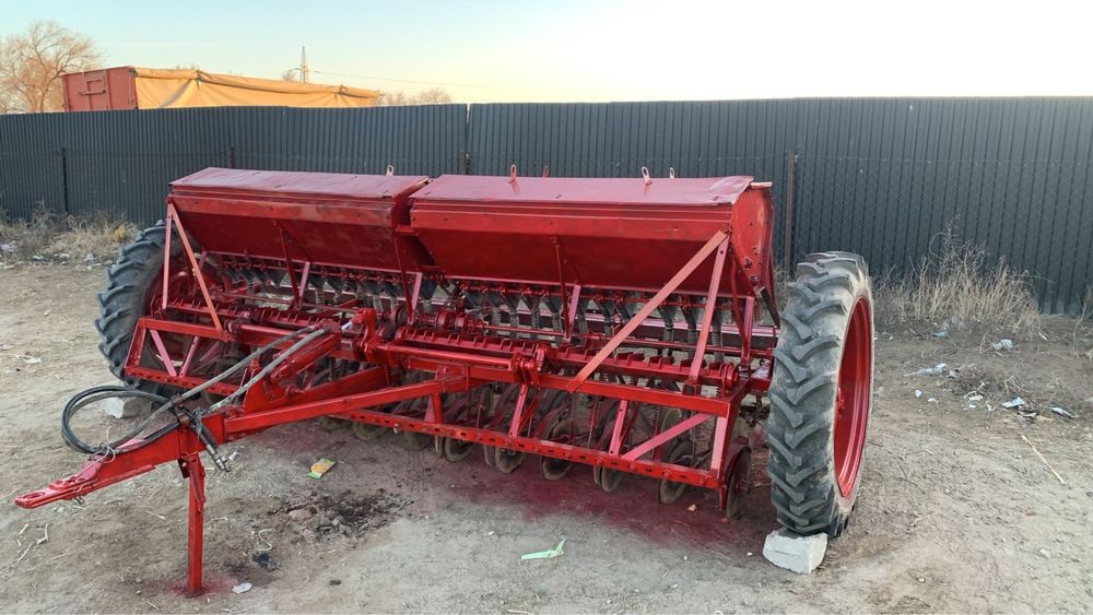 Продам зерновую сеялку