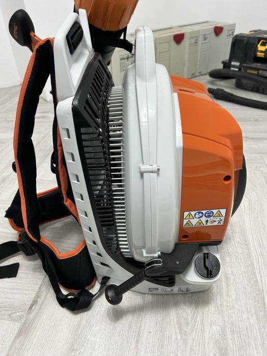 Stihl BR 800 C suflanta de frunze