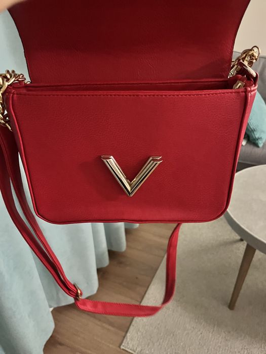 Чанта Louis Vuitton в червено