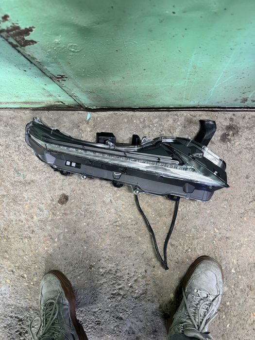 Поворотник с ходовым Lexus NX 15-17